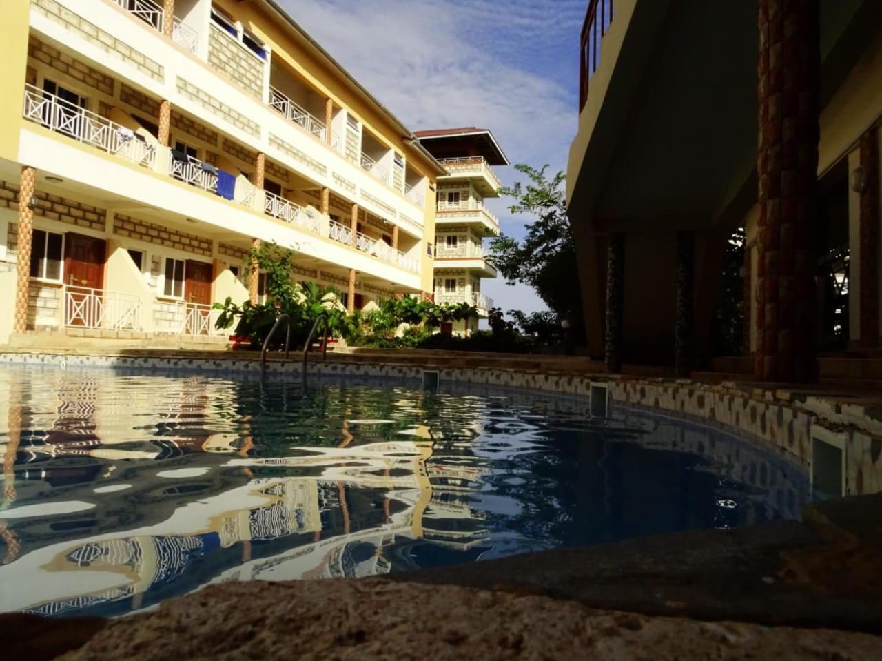 Diplomat Diani Beach Resort Экстерьер фото