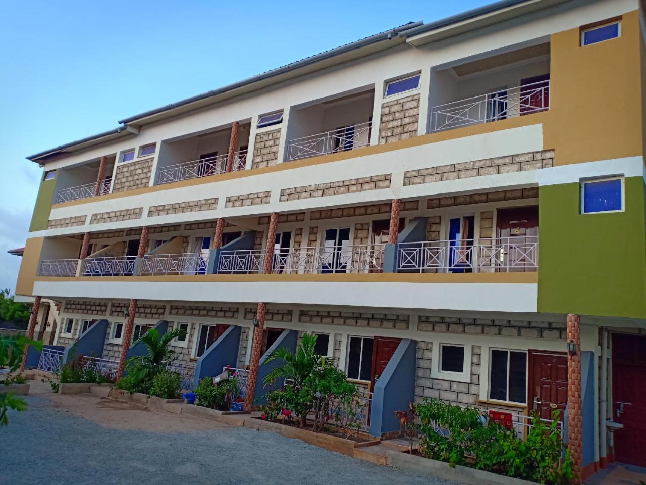 Diplomat Diani Beach Resort Экстерьер фото
